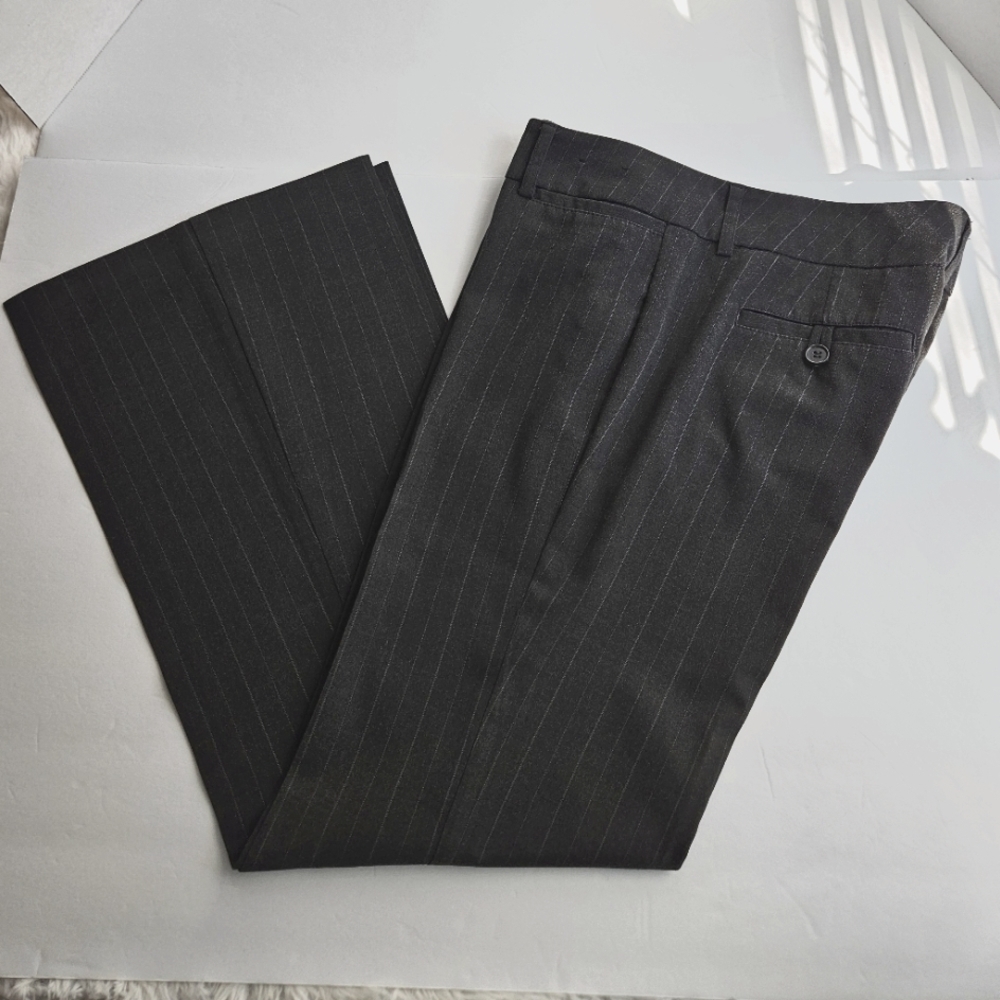 NEW YORK & CO FLARE LEG PANTS SZ 6 PETITE GRAY - Picture 4 of 8